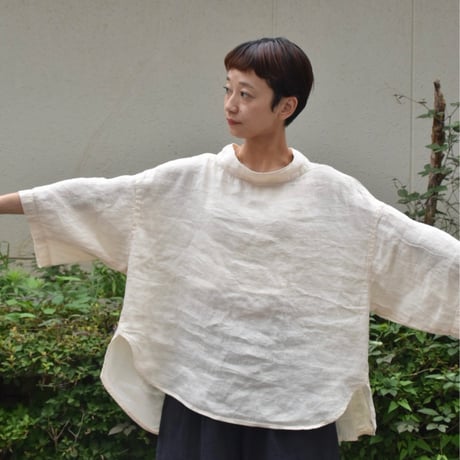 tumugu リネンコットンフランス綾ハイネックチュニック