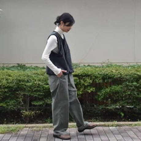 LAITERIE 縦縞キルトベスト