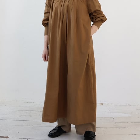 doux bleu ドットスモッキング カフタンワンピース
