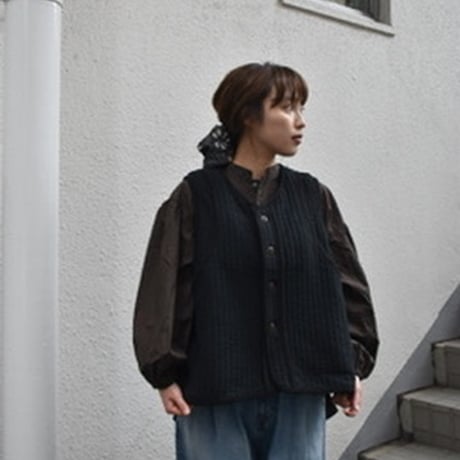 LAITERIE 縦縞キルトベスト