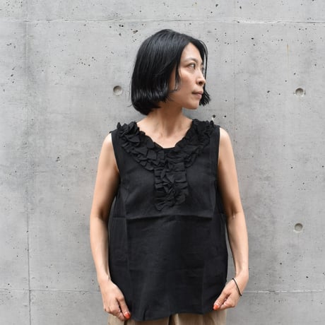 slone square リネンフリルVネックノースリーブブラウス