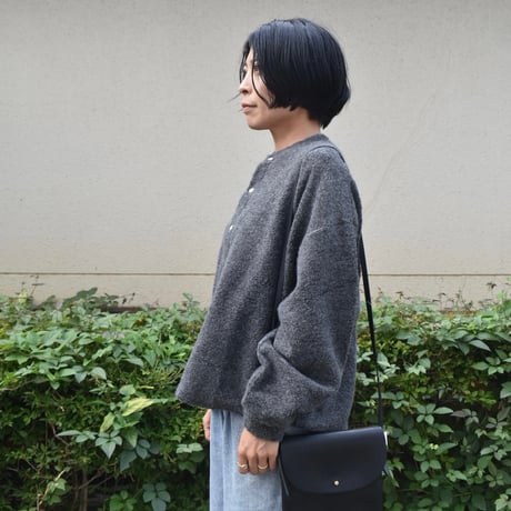 UNIVERSAL TISSU リサイクルウールパイルカーディガン
