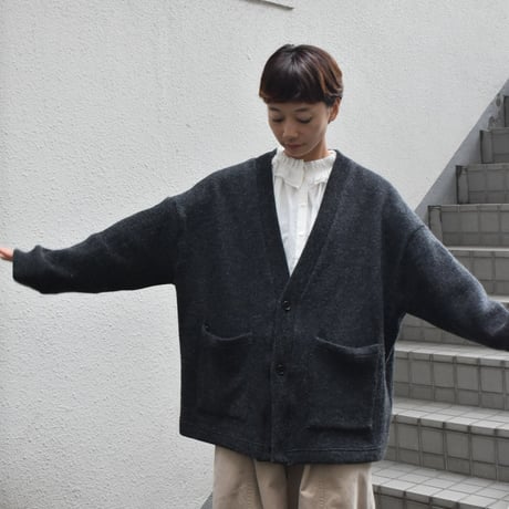 TISSU ウーレンクォーターVネックカーディガン