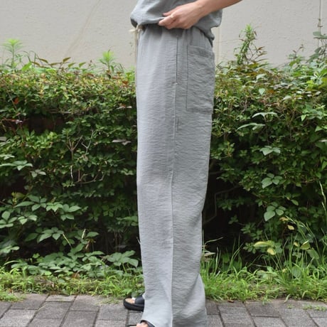 me. リップルシルクイージーパンツ