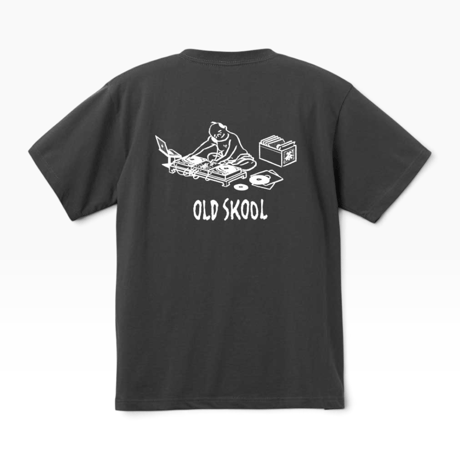 OLD SKOOL 皿回 TEE (RUTSUBO × YU SUDA）