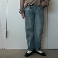 ストレッチ　テーパードデニム
