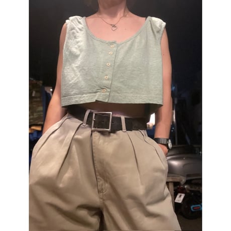 [USED] クロップドノースリーブtops