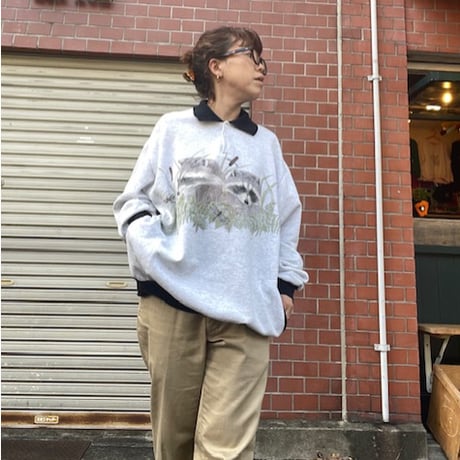[USED]  アライグマ🦝プリント 襟付きSWEAT
