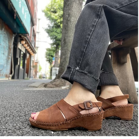 [USED] ヌバック🤎ストラップサンダル