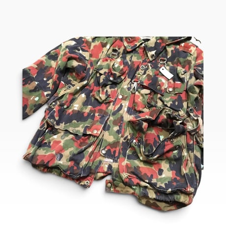 [USED] vintage Switzerland マウンテン CAMO JKT