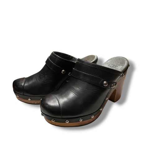 [USED] "UGG" BLKサボサンダル