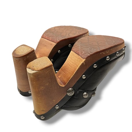 [USED] "UGG" BLKサボサンダル