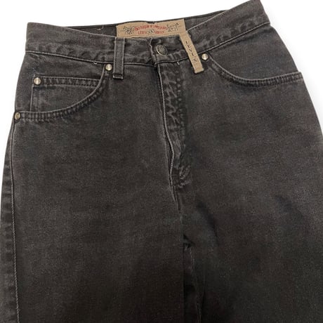 [USED] 90's Levi's "900 series"