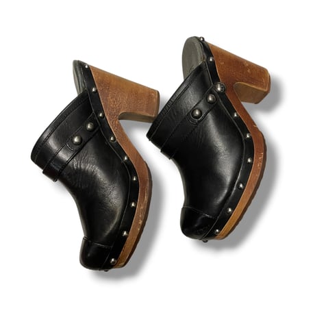 [USED] "UGG" BLKサボサンダル