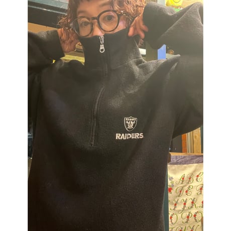 [USED] “RAIDERS” ハーフZIPフリース
