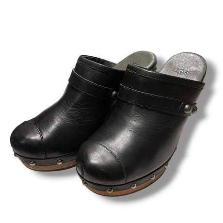 [USED] "UGG" BLKサボサンダル