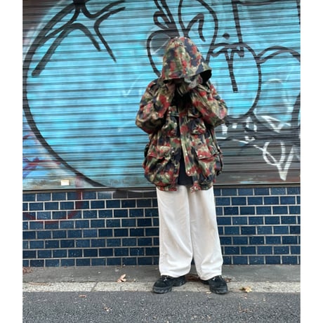 [USED] vintage Switzerland マウンテン CAMO JKT
