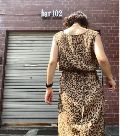 [USED] ノースリーブ　レオパード柄🐆ロングワンピース