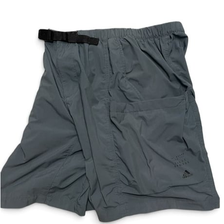 [USED]“adidas” ナイロン素材マットグレーSHORTS 🩶