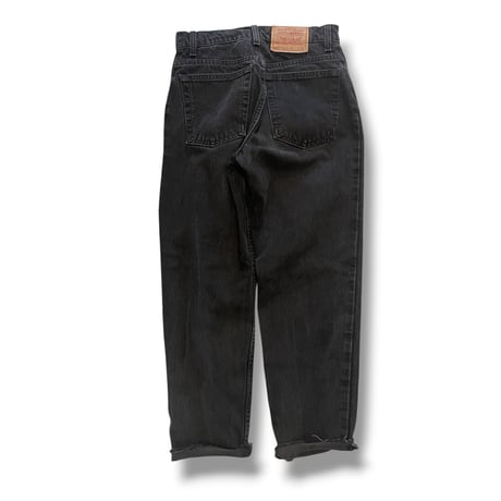 [USED] Levis 550 BLACK CUTOFF W28L27