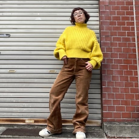 [USED] 黄色🟡タートル＆ショート丈ニット