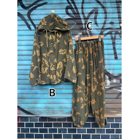 [USED] 70's ソビエト軍　カモ柄メッシュ TOPS+PANTS