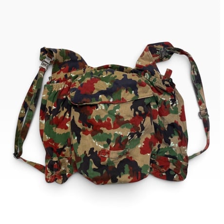 [USED] vintage スイス軍 マウンテン CAMO BAG