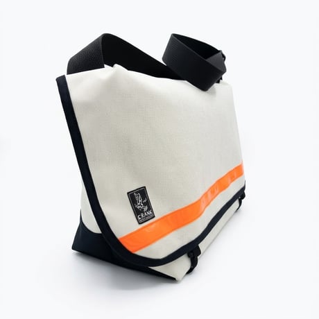 SOLO Medium [ O/white x Navy trim ]