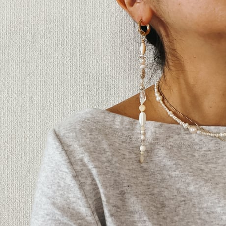10・flecks of memory line pierce