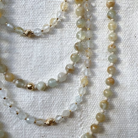 8・where light drifts necklace