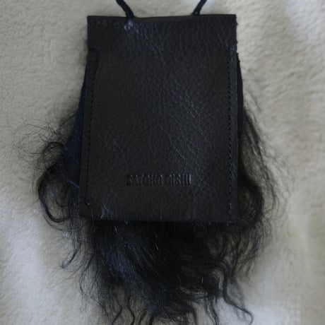 fur necklace /