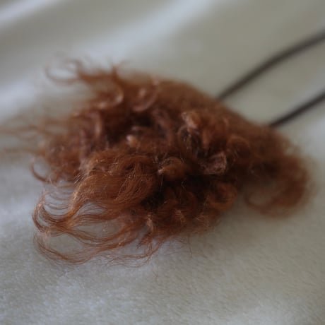 fur necklace /
