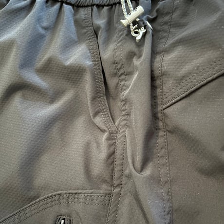 【残り僅か】RUGGED®︎ Packable Utility Nylon Shorts – Black