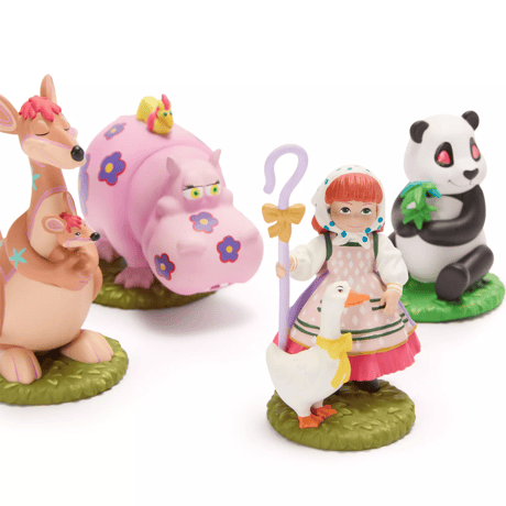 「イッツ・ア・スモールワールド」　フィギュアセット　　''it's a small world'' Figure Set