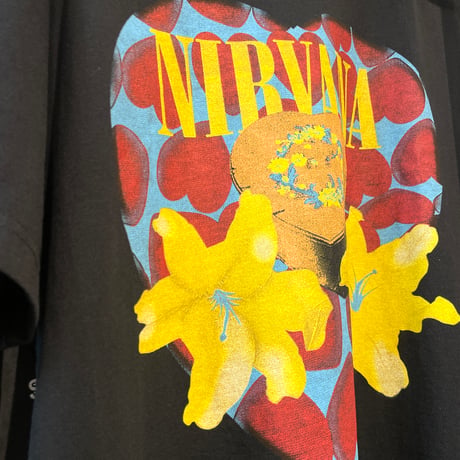 NIRVANA/Official Heart Tshirts  "BLACK”