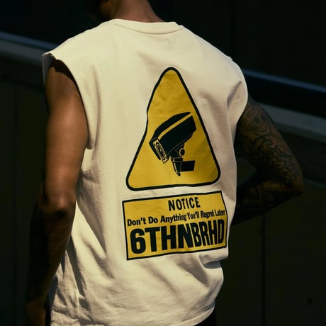 6th NBHD / Smiley Cut Off  Tee (WHITE)