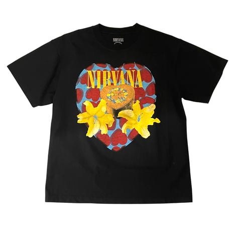 NIRVANA/Official Heart Tshirts  "BLACK”