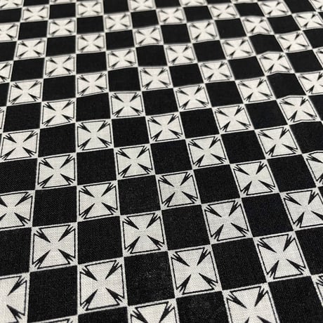【 LONG SET ORIGINAL 】LSD-147 “CROSS CHECKER” BANDANA ( BLACK × WHITE )