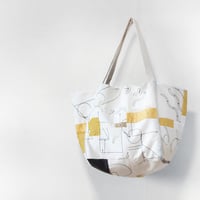 キュービックトートショルダー「construction No.3」広がる図面には名前がない