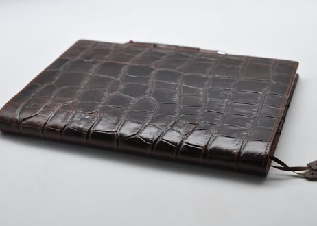★送料込み★本革手帳（ノート）カバー★B5サイズ★オイルヌメ（クロコ型押し）チョコ★