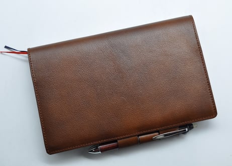 ★送料込み★ジブン手帳用本革カバー★A5スリムサイズ★牛ヌメ革（シボソフト）アンティークブラウン★