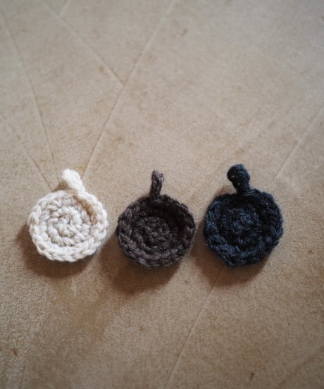 SKi stock broach necklace