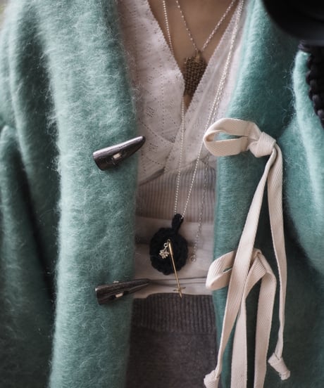 SKi stock broach necklace