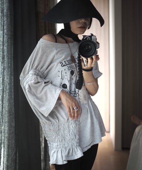 revive shirring Tee  -top gray-