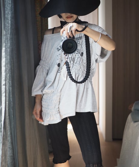 revive shirring Tee  -top gray-