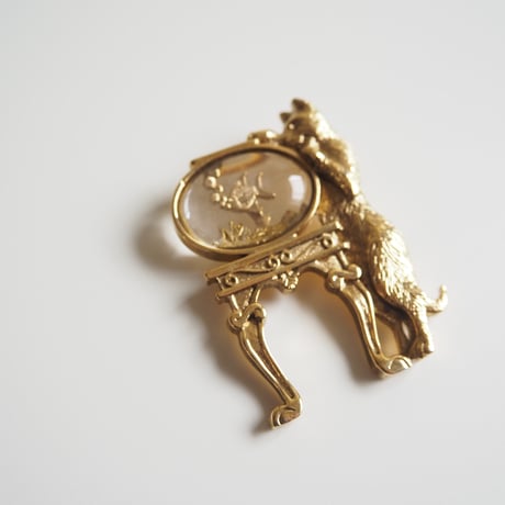 【アメリカ買付】Special price【スペシャルプライス】1928 キャット 猫  クリアルーサイト 金魚鉢 ブローチ/ ヴィンテージ・コスチュームジュエリー