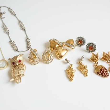 Special price【スペシャル プライス】NINA RICCIニナリッチ  リボン ハート ブローチ/ ヴィンテージアクセサリー