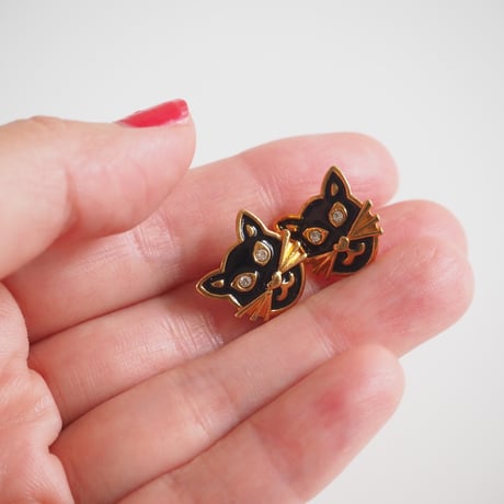 Special price【スペシャルプライス】AVONエイボン 黒猫 ブラックキャット エナメルピアス  / ヴィンテージジュエリー・アクセサリー