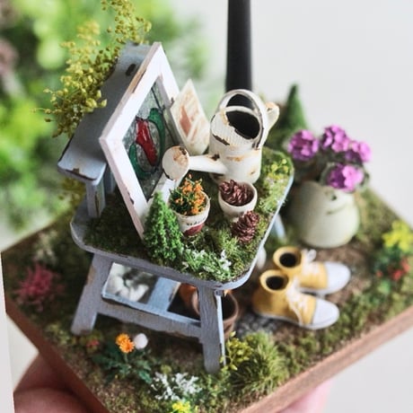 セリアの街灯と椅子で作ったお庭