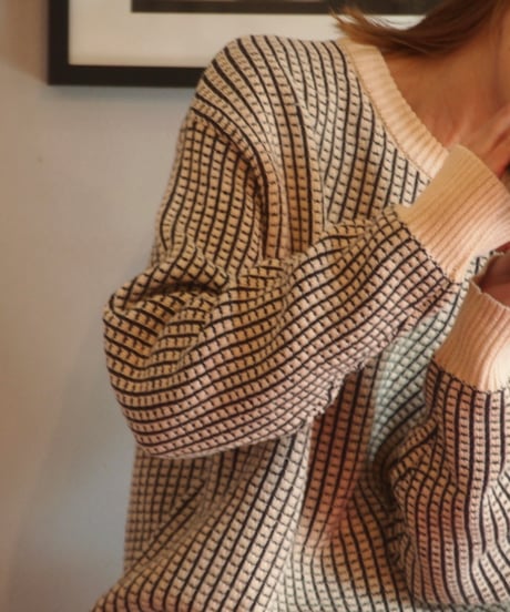"MODEM DESIGN"Loop Change Knit
